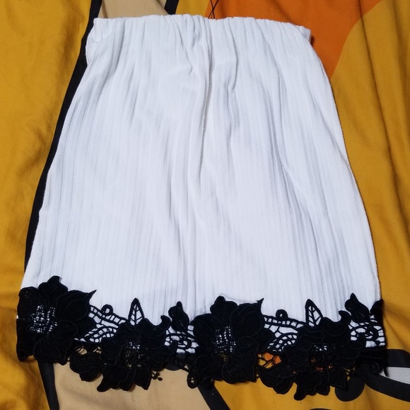 Elegant Asymmetric Pencil Skirt from Delyle - Picture 4 of 4